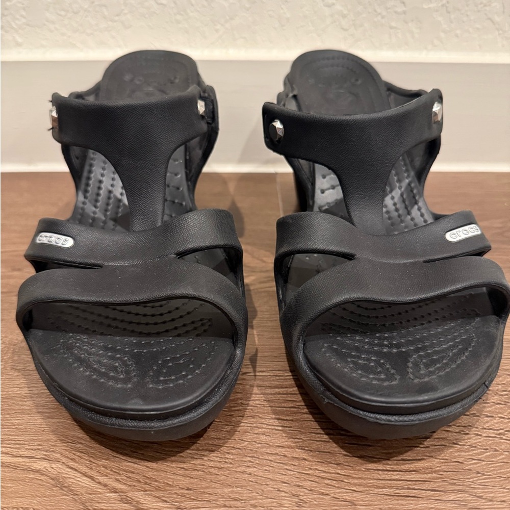 CROCS Black Sandals with Ventilation Holes and Rotating Heel Strap